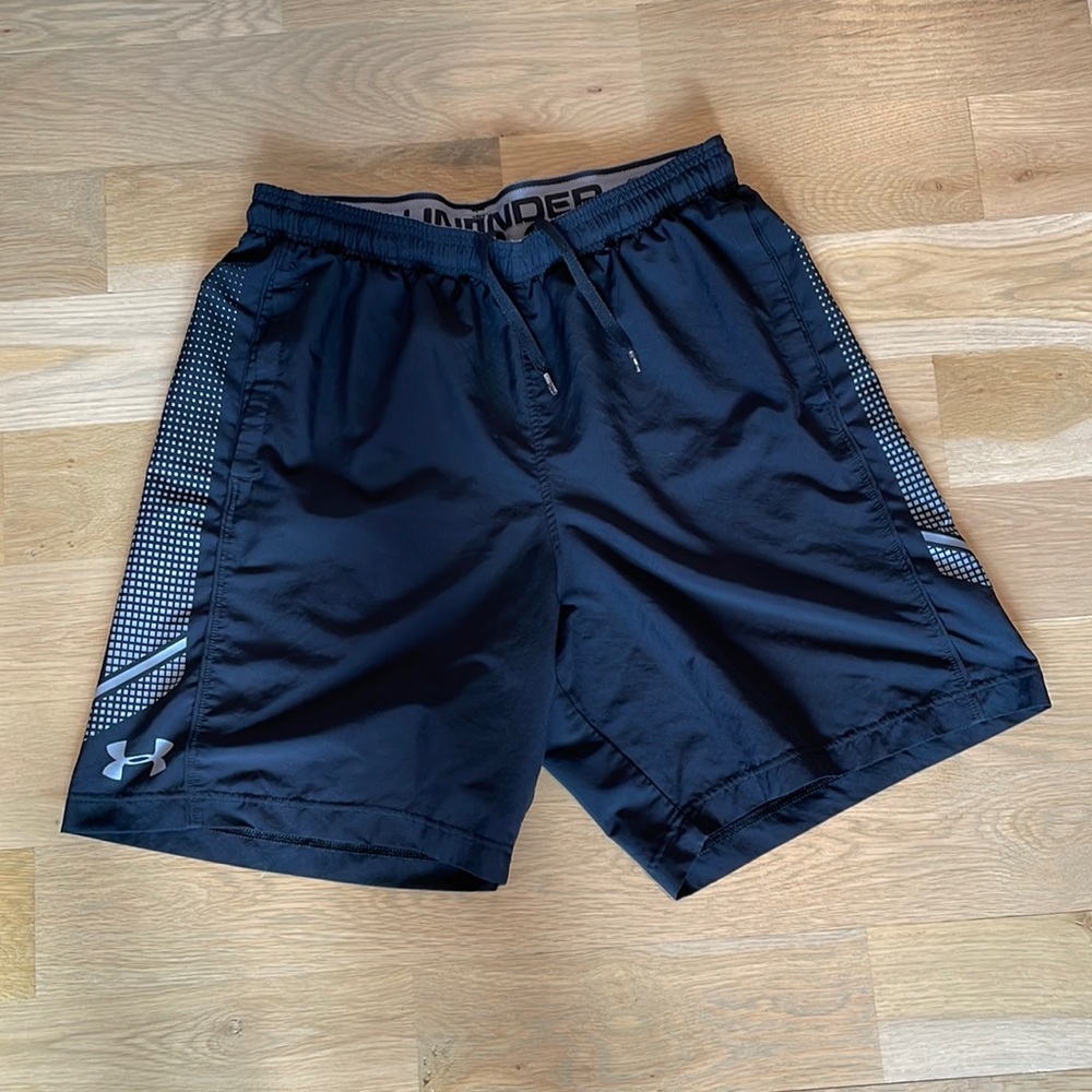 Under Armour Men's Black Athletic Shorts